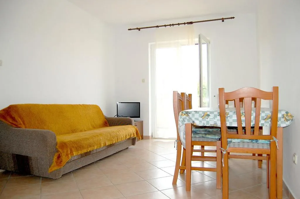 Apartments Bogovicda By El-Pi Tours Malinska Croatia