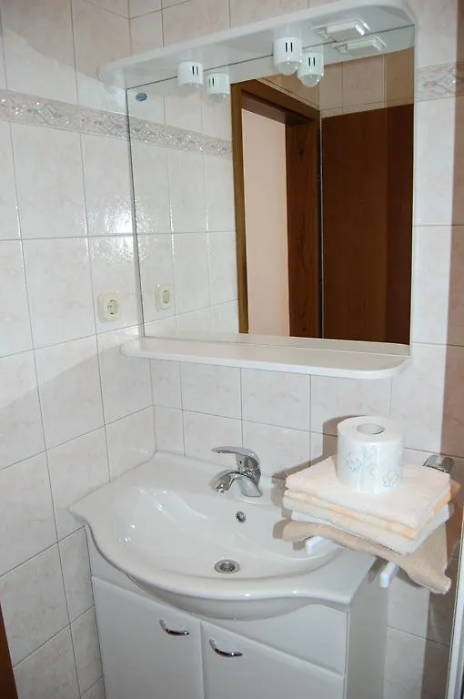 Apartments Bogovicda By El-Pi Tours Malinska Croatia